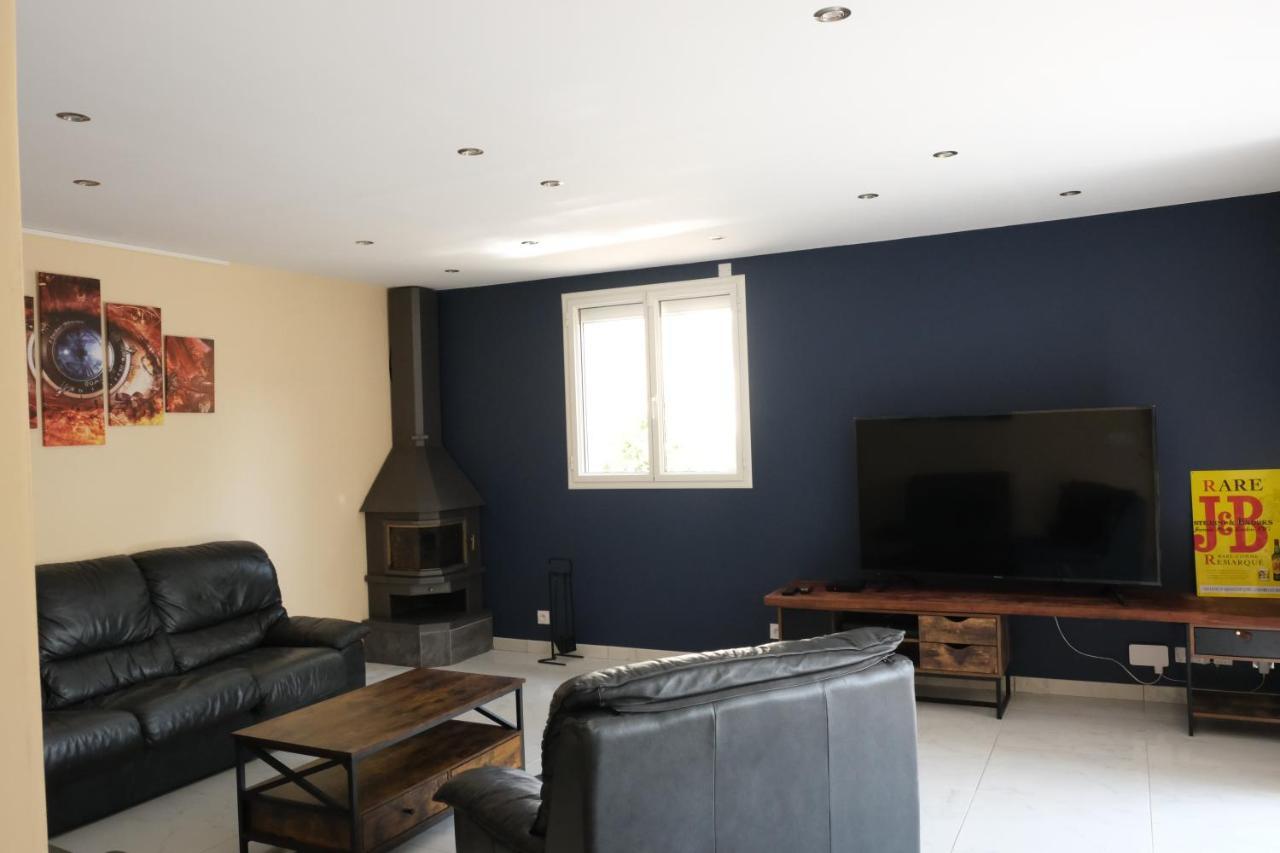 Maison Confortable A Ansouis Dans Le Luberon Esterno foto